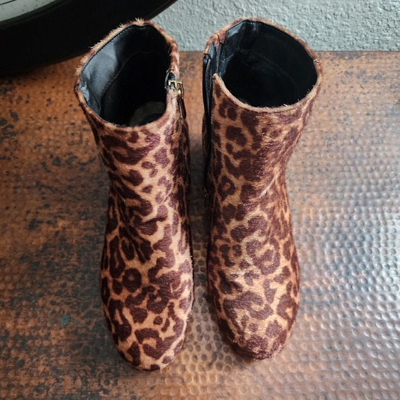 Comfortview Wide Width Sidney Booties - Picture 4 of 16